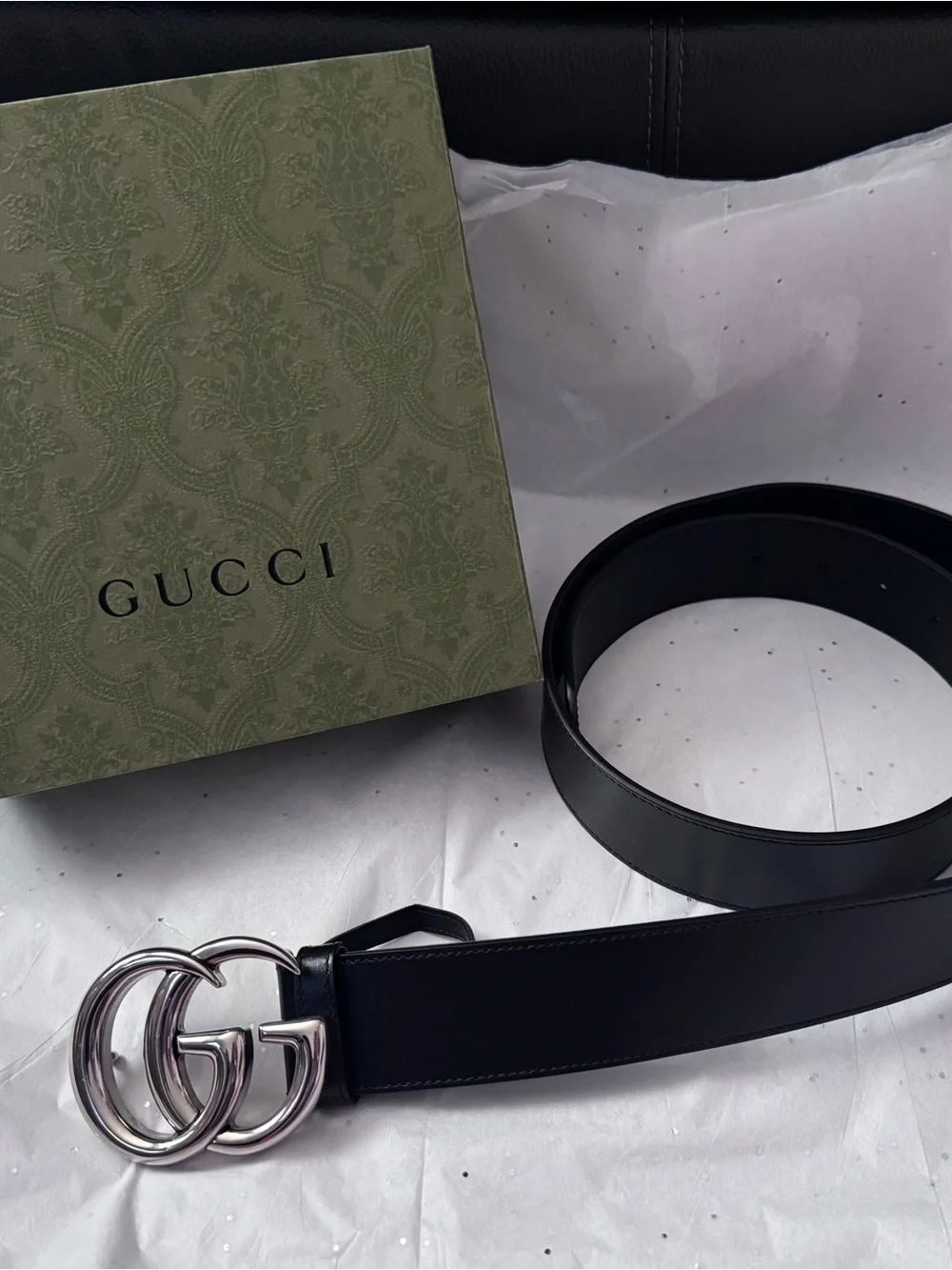 Gucci Black Leather Belt with Silver Double G Interlocking Buckle